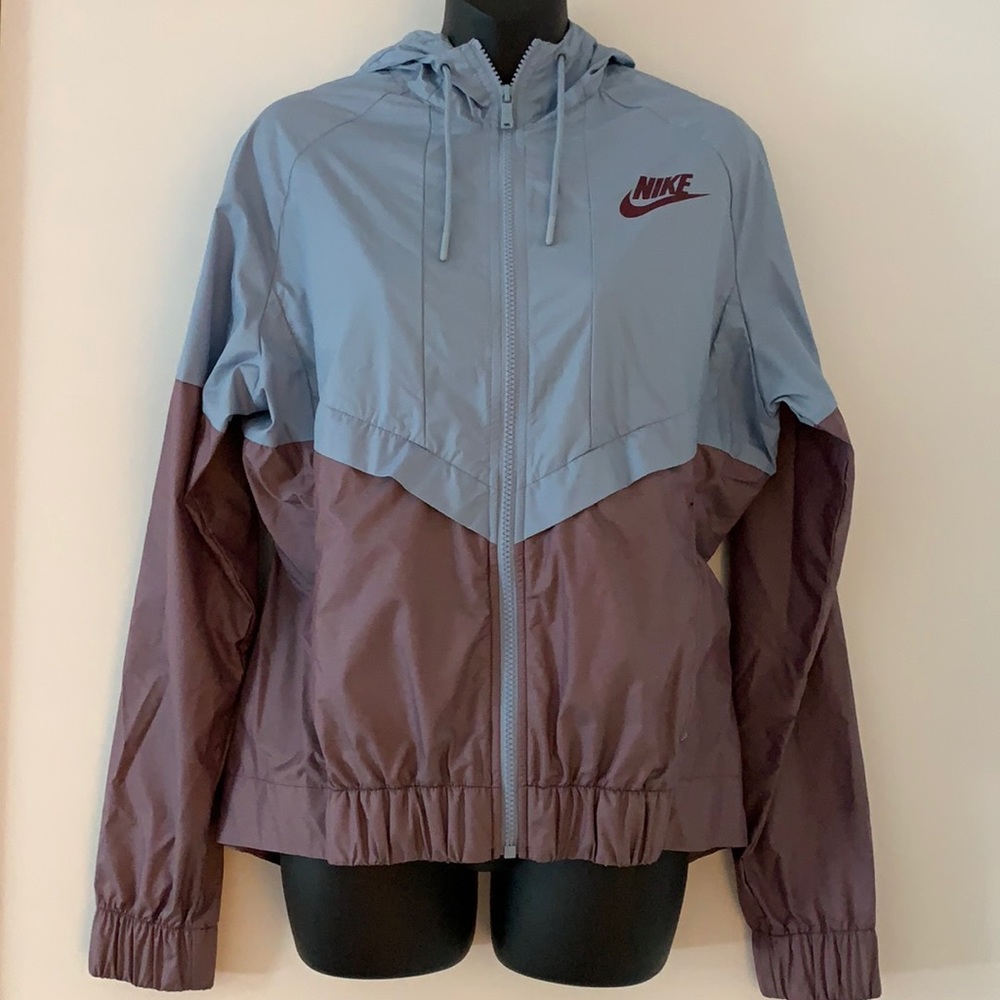 Nike windbreaker jacket